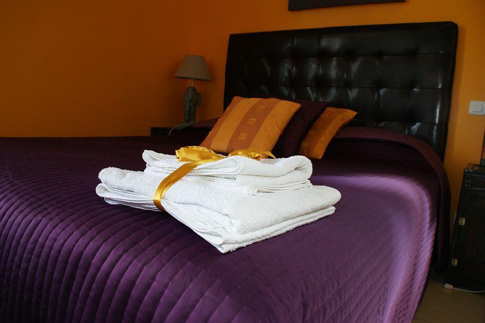 Chambre D'Hotes Domaine Le Castagne Auch Exterior foto