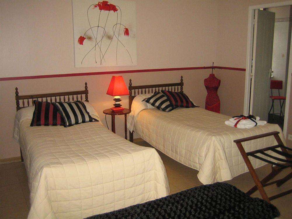 Chambre D'Hotes Domaine Le Castagne Auch Exterior foto